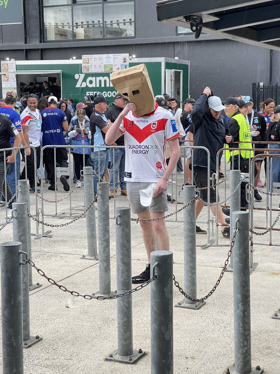 Old mate not doing to well 🤣🤣🤣🤣