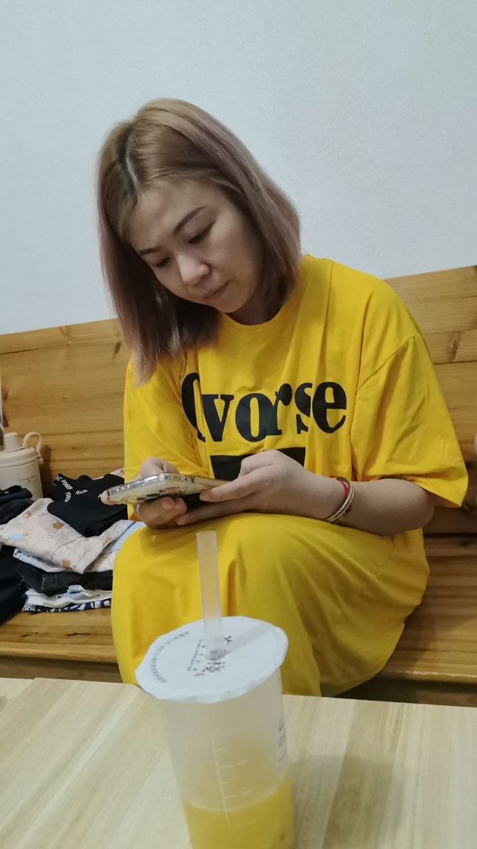 xixi tweet media