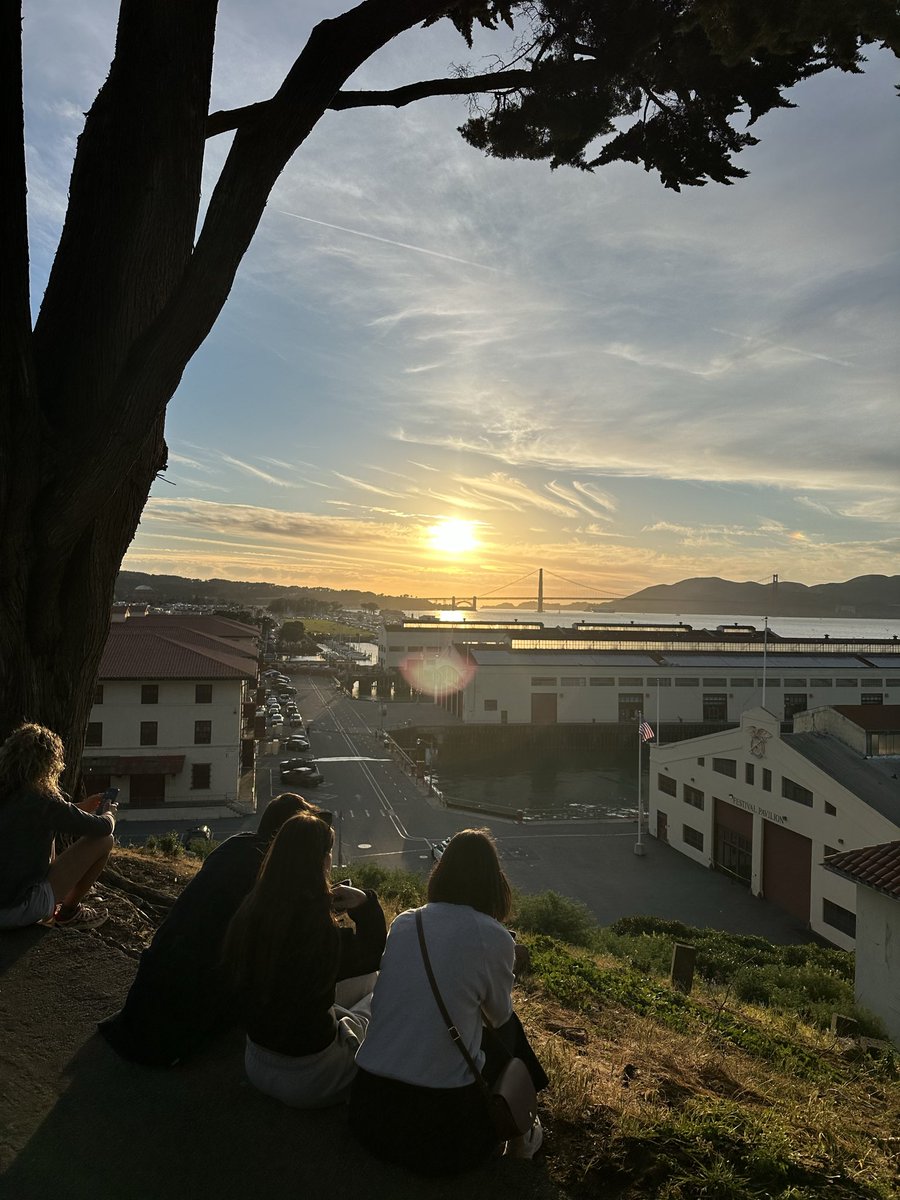 ⁵⁄₉ tweet media