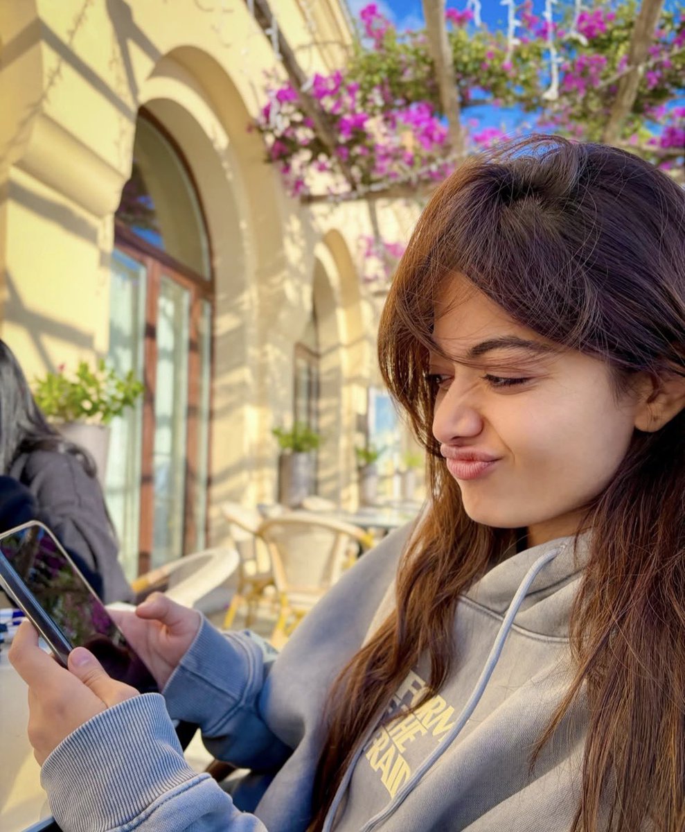 𝐓𝐡𝐞 𝐃𝐞𝐯𝐞𝐫𝐚𝐤𝐨𝐧𝐝𝐚 tweet media
