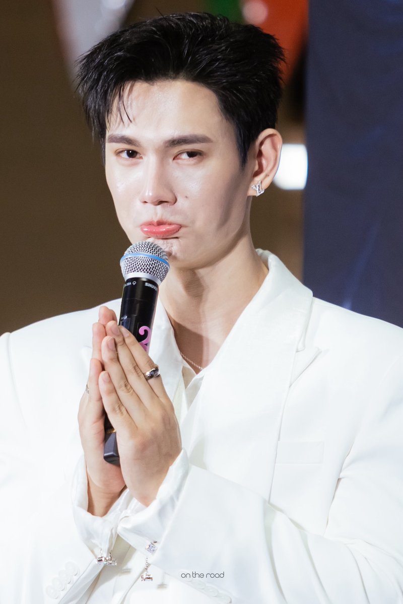 ON THE ROAD 🚗 tweet media