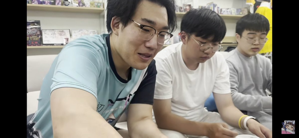 こひばり くるみ tweet media