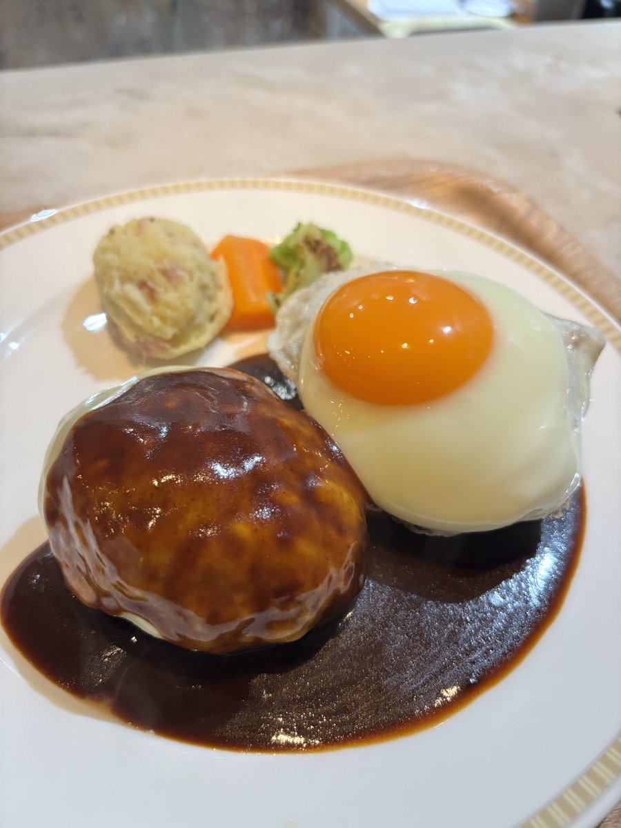 うおさん tweet media