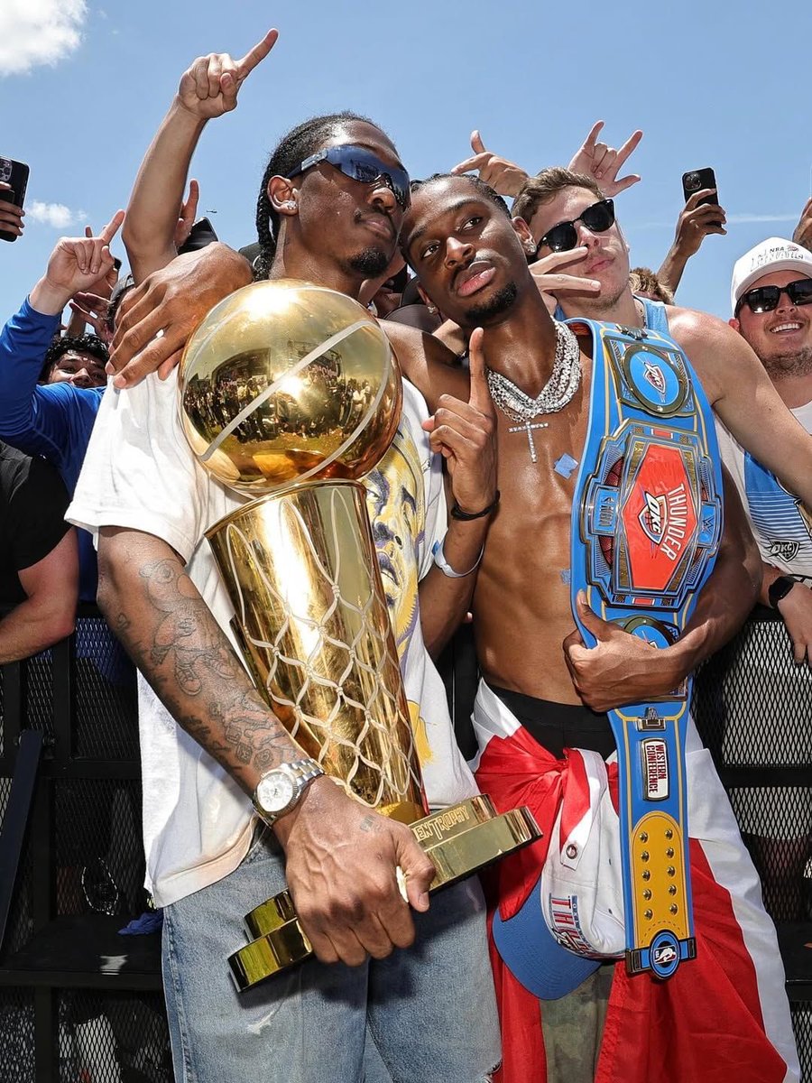 Nich ⚡️ tweet media