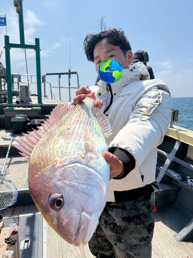 김데레 tweet media