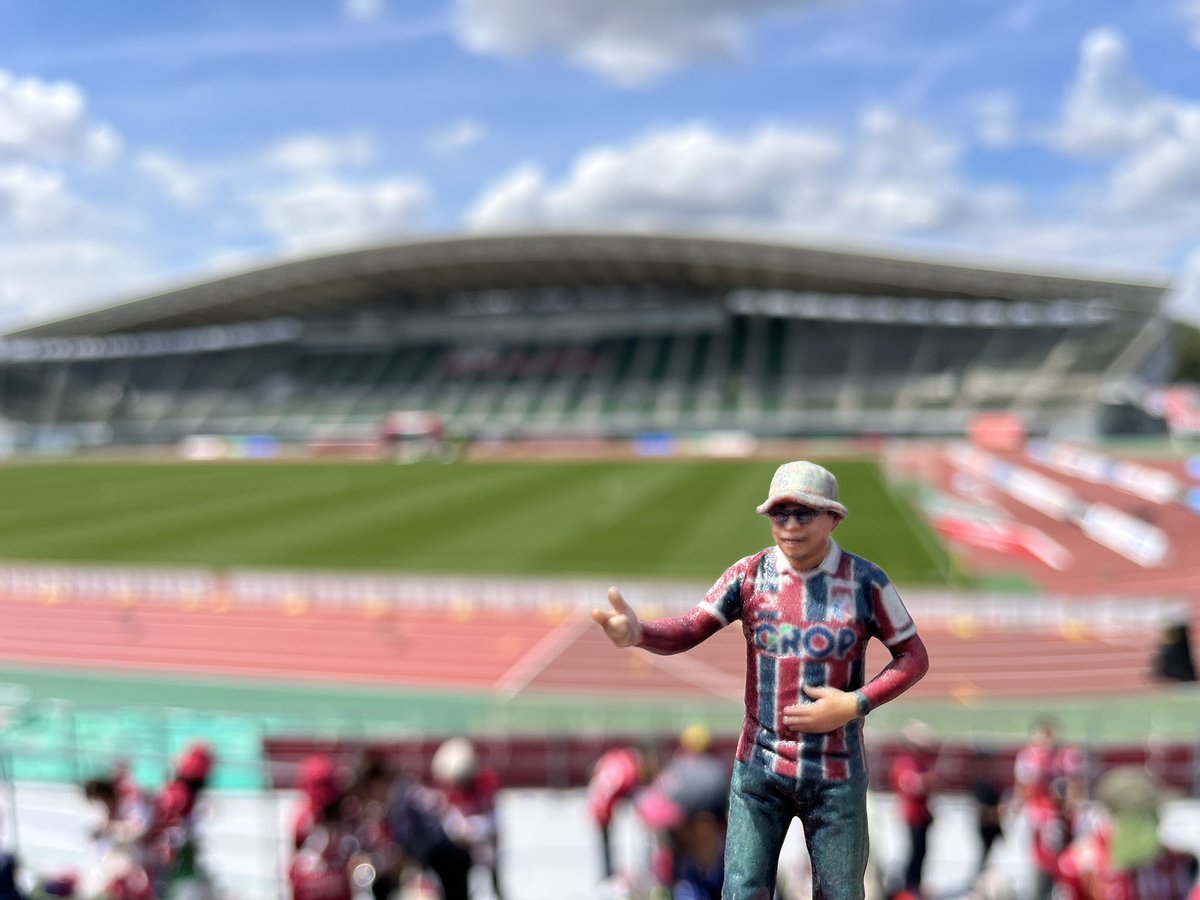 今日の席確保(＾ｰ^)ノ
暑そう…
#ファジアーノ岡山 #川鉄ダービー