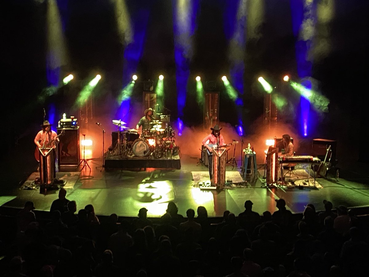 thapopejon's tweet photo. #Beacon #CosmicCountry #Sugarlegg @AnnaPapag2028 #NYC https://t.co/mRPWNbhZjl