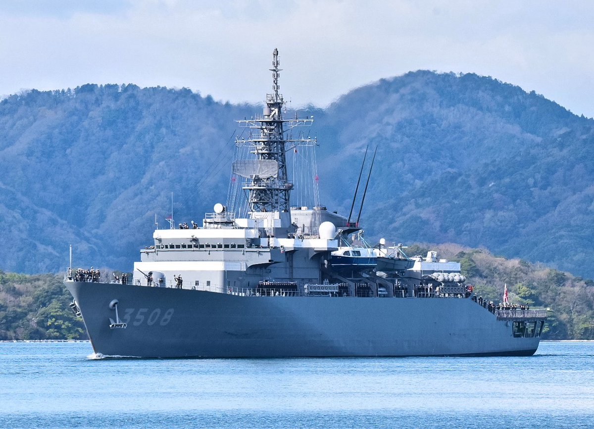 ナカムラ tweet media