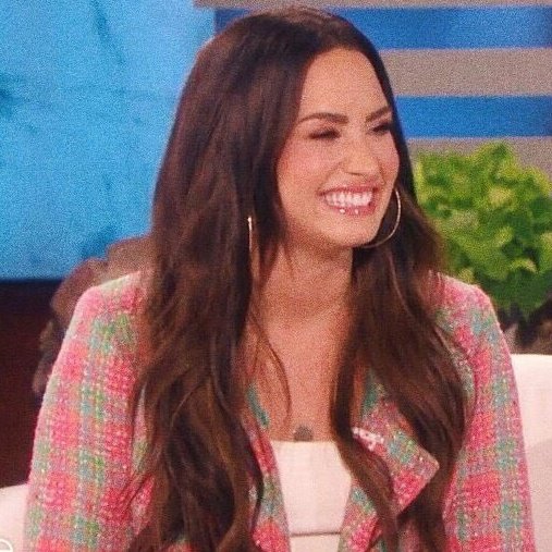 cecilia loves demi tweet media