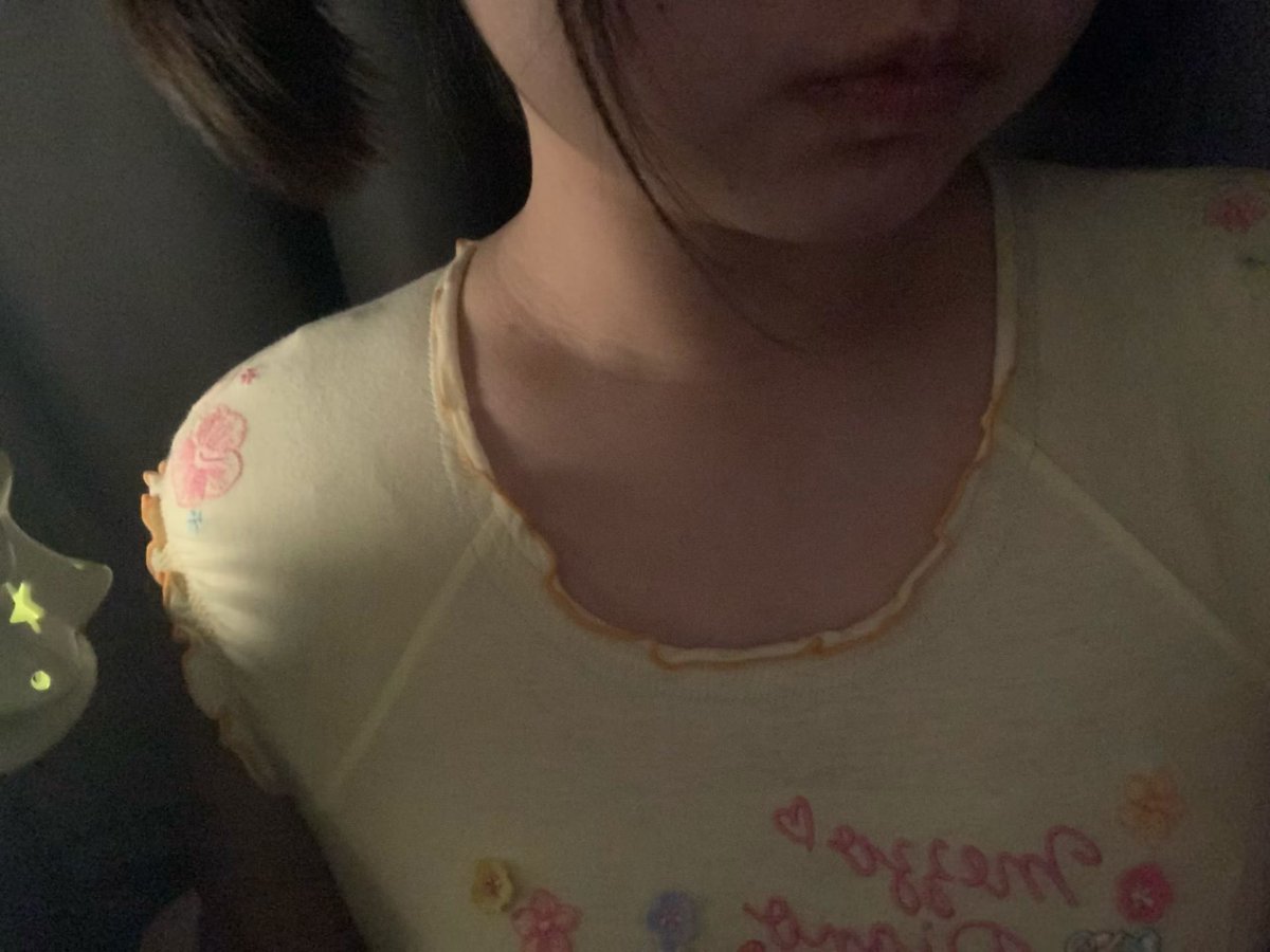 nenxiaoling8570's tweet photo. 想玩弄我感情的 点击头像无需下载立即可玩 https://t.co/rzruOJzP88