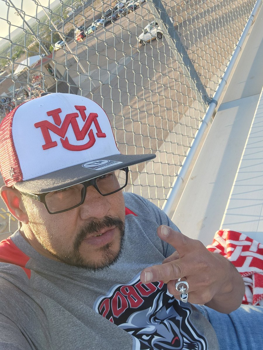 William Newsom tweet media