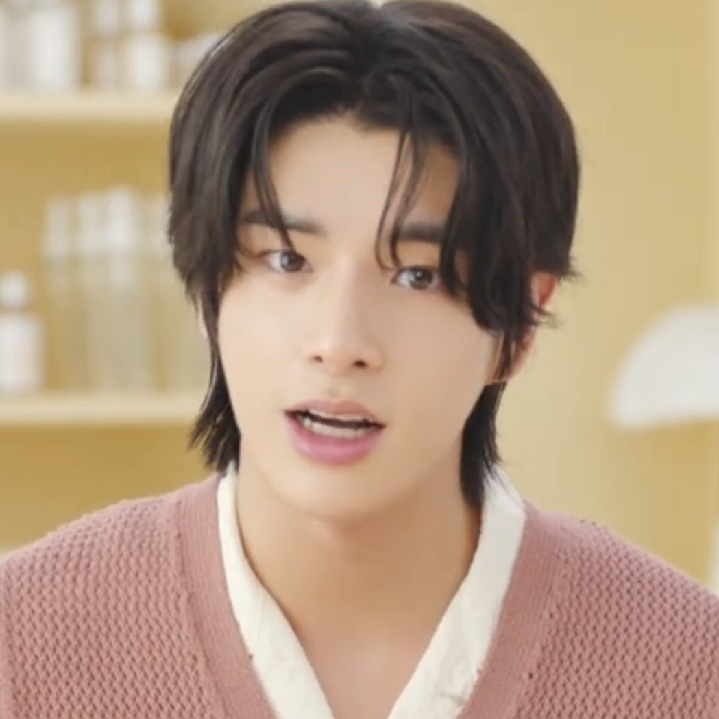 wishyouwereboo𑣲 tweet media