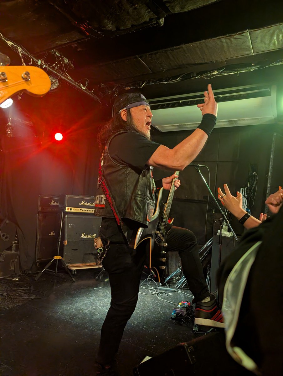 でぶ→METAL tweet media