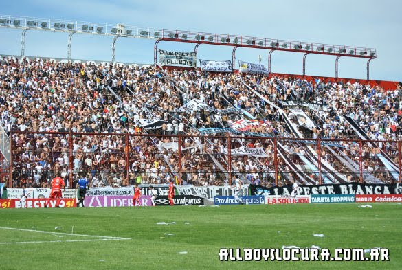 Lukascaab tweet media