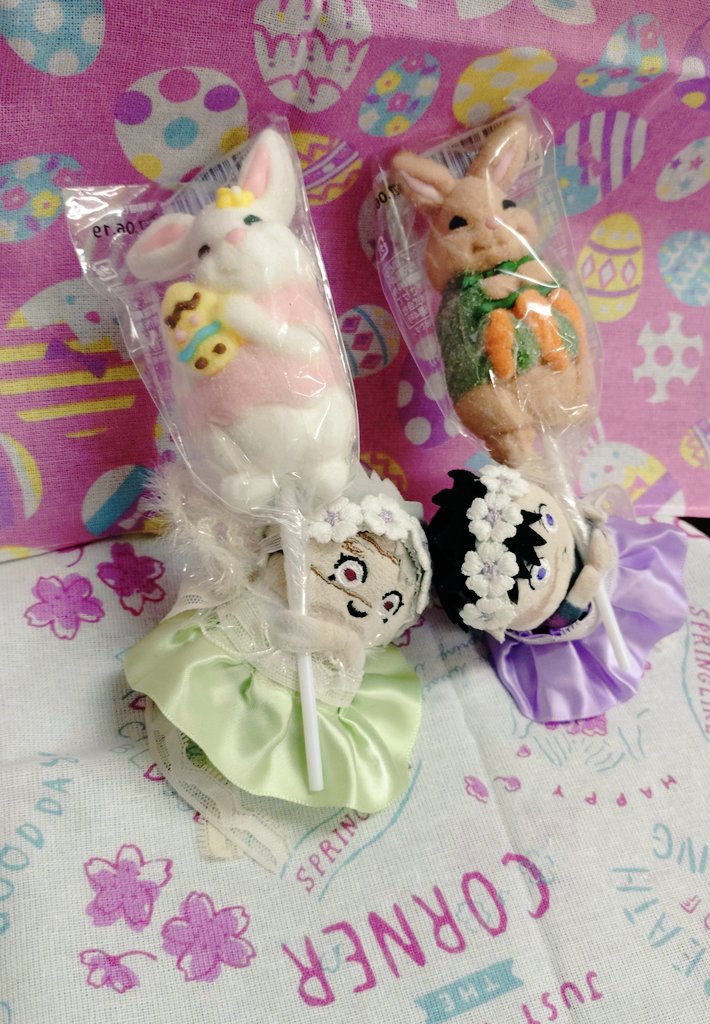 ﾐﾁｬ『エッホエッホ今日はイースターだから
おやつに🐰のマシュマロ食べるんだァ』
ｹﾞﾔ『エッホエッホ
🐰重いねﾆｲﾁｬ』