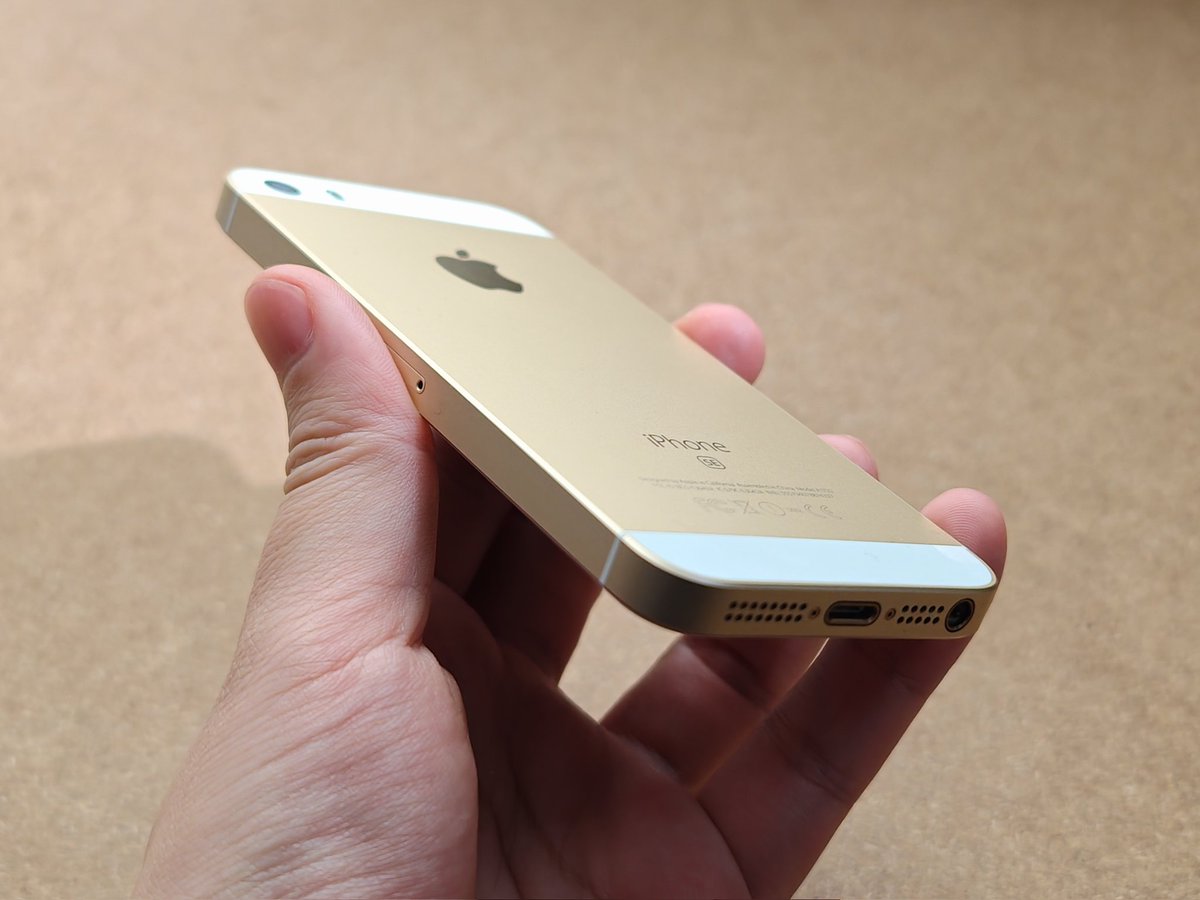 ヨシテン tweet media