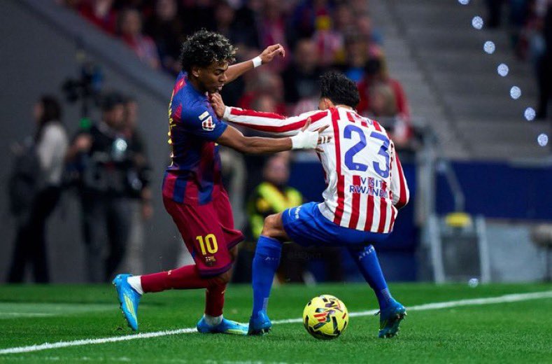 patodobarca's tweet photo. Todo dia uma foto relacionada ao Barcelona até ganhar a sexta Champions 

Dia 805. https://t.co/JhwK8Q144S