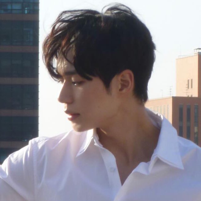 동..헌터 tweet media