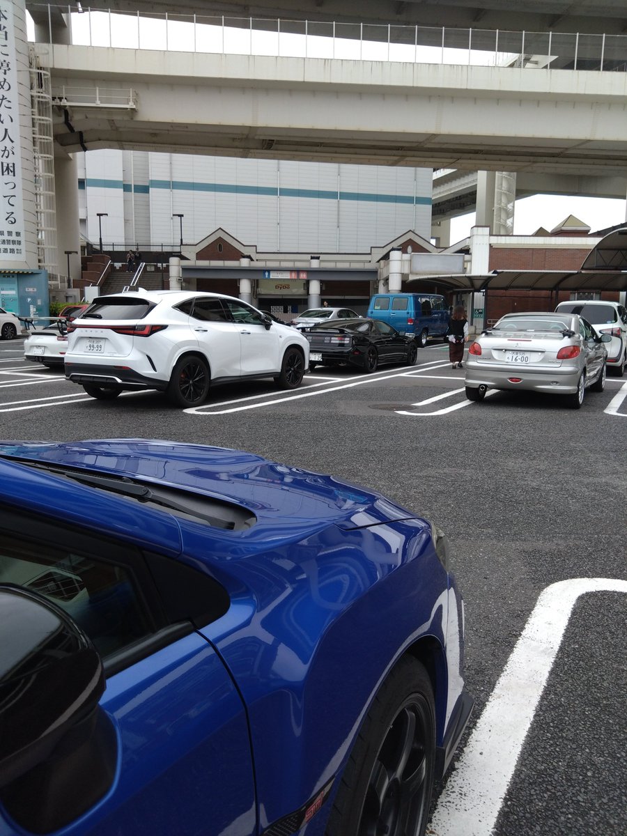 すわっと( Ꙭ) tweet media