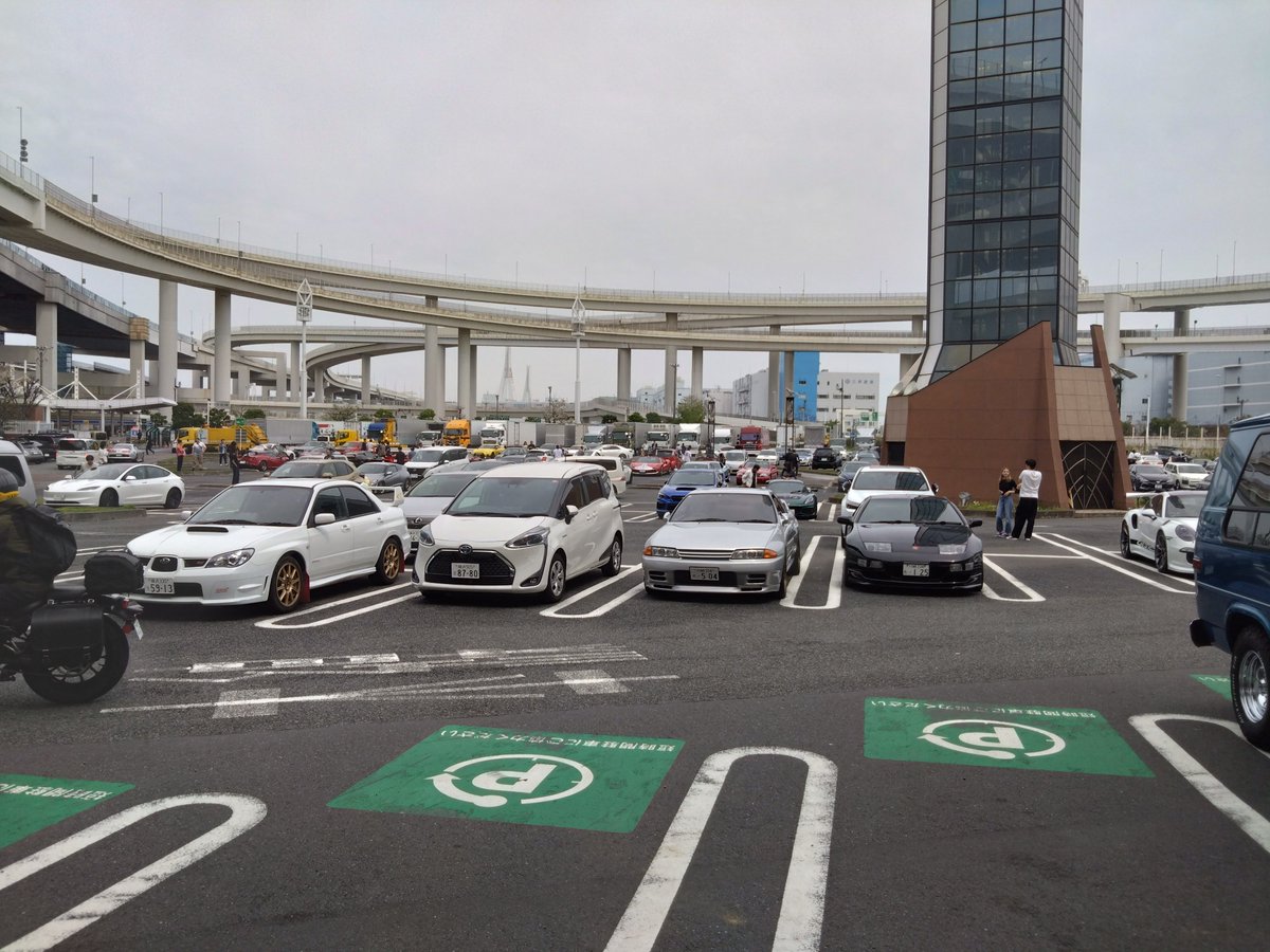 すわっと( Ꙭ) tweet media