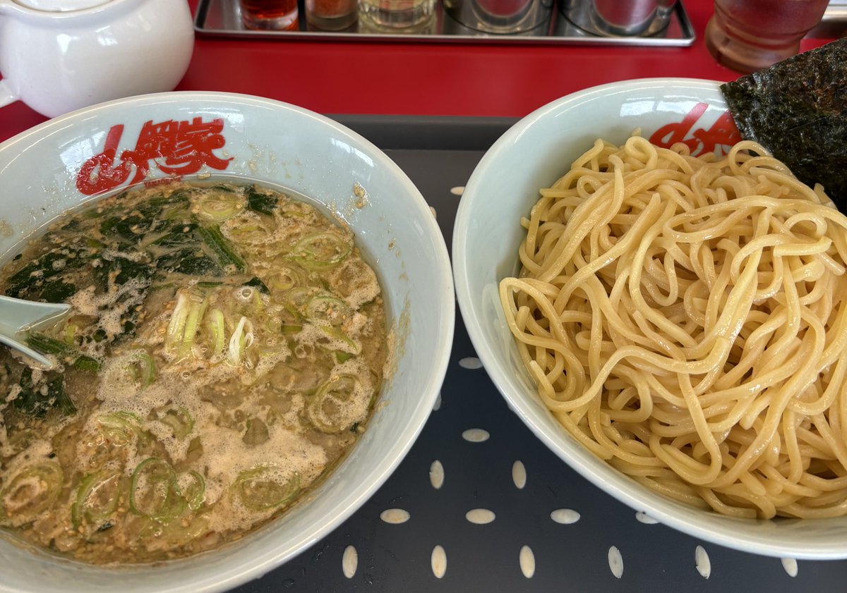 ハミルトン🍓第1回眼鏡杯覇者 tweet media