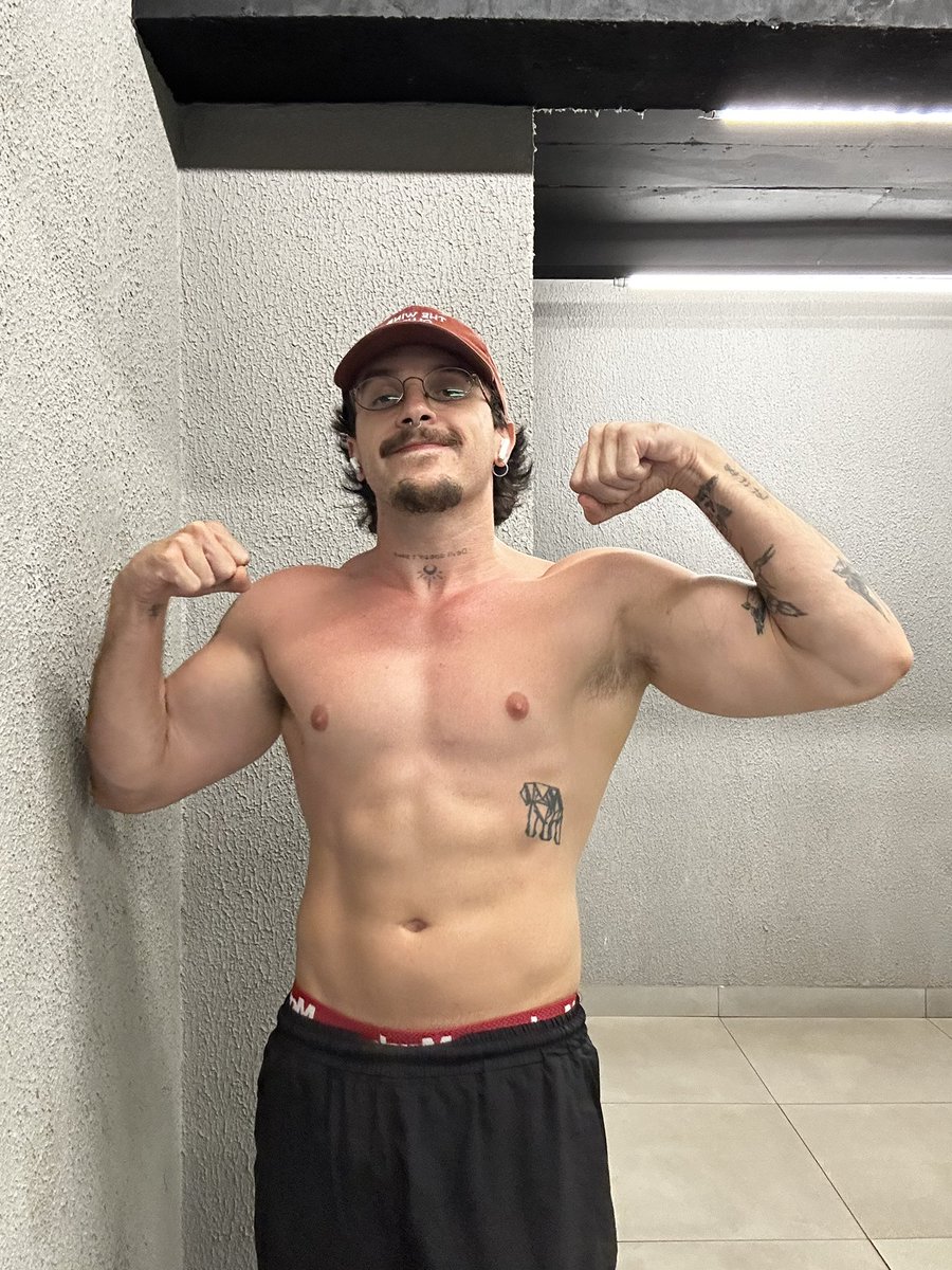 Lorenzo tweet media