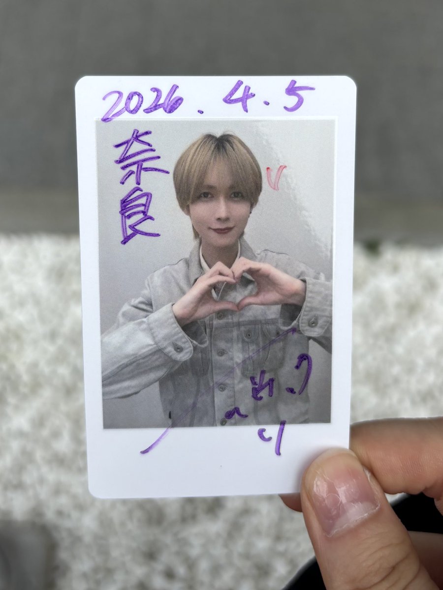 ∴みん tweet media