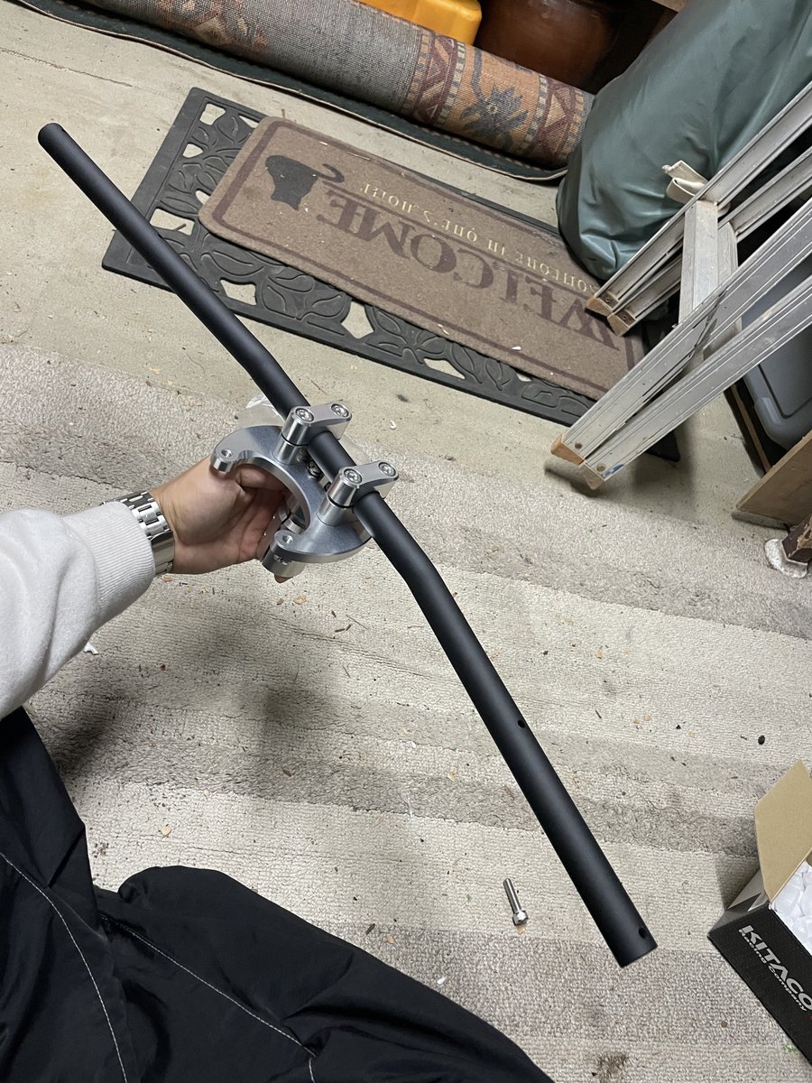 ベニ丼 tweet media