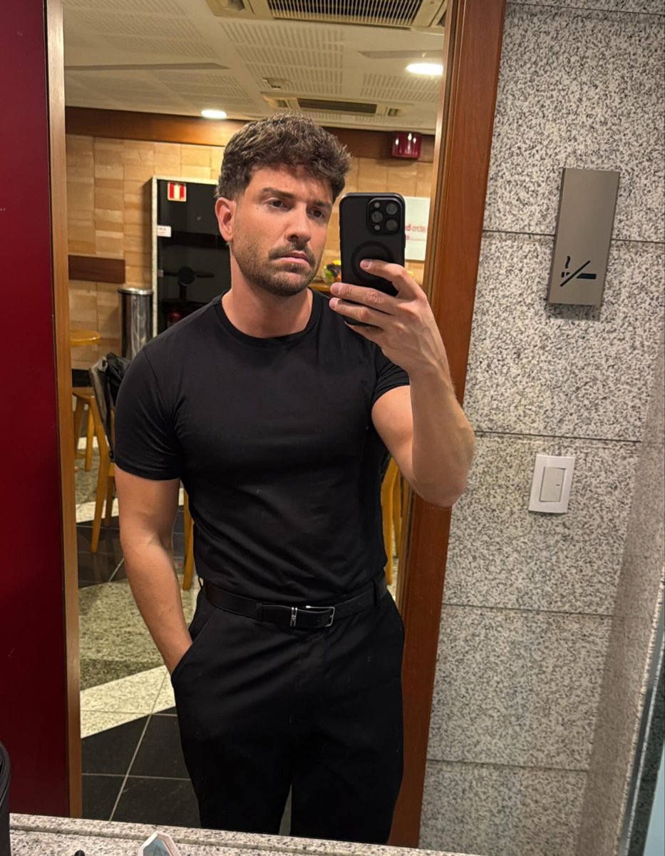 Amor 93.1FM tweet media