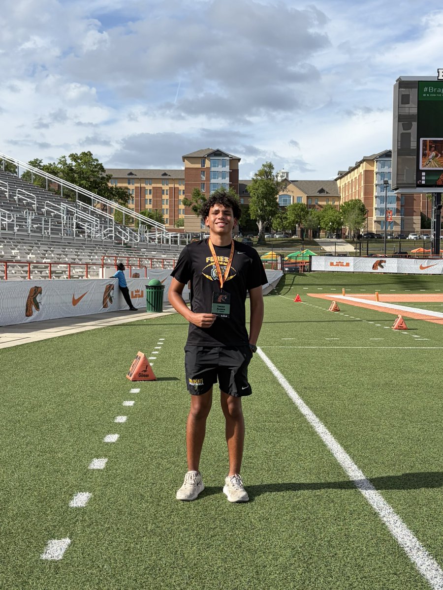 logan_alcock7's tweet photo. I had a great time at FAMU this Friday got to tour the campus, watch the specialists warmup which was very cool to see, and then watch the team’s spring game. Thank you @CoachOMcKinley @CoachQGray @CoachHaggardFAM for having me, looking forward to being back. @shanee_mc @HKA_Tanalski @BrantleyCoach