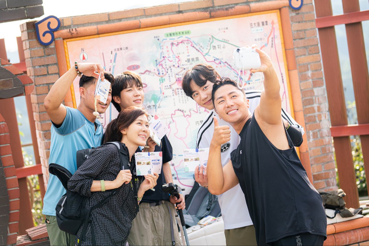 빌리언스 tweet media