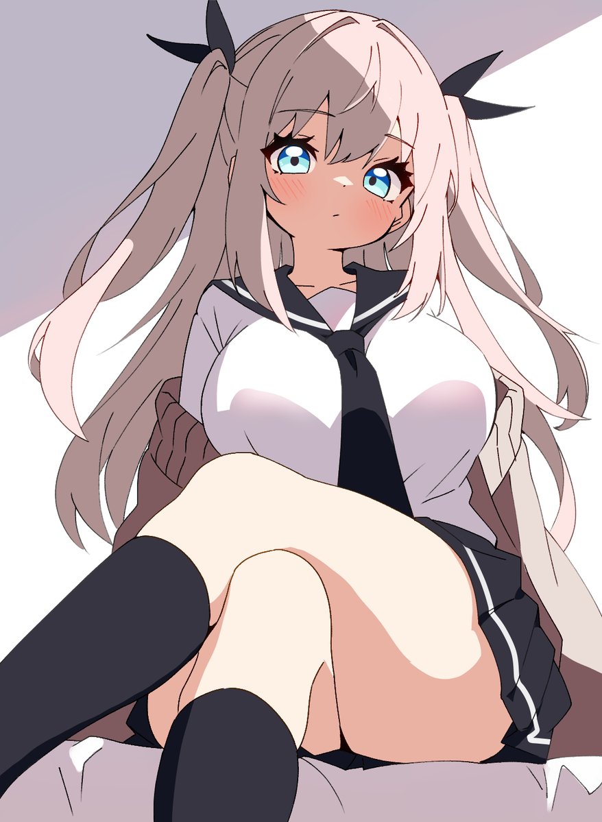 でか乳でか太もも 