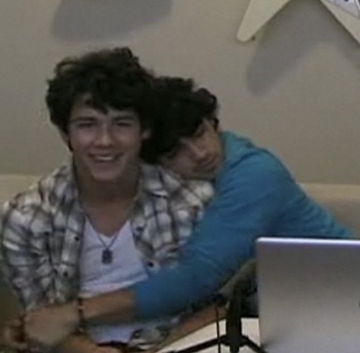 joe jonas archive tweet media