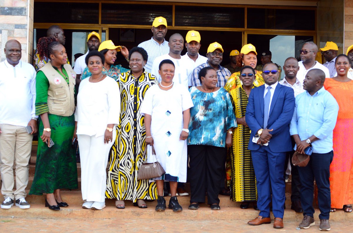 Yesterday I had the pleasure of joining the Prime Minister of Uganda, Rt. Hon. Nabbanja Robinah as she hosted the newly elected Members of Parliament from Bunyoro sub-region at her Kakumiro Demonstration Farm in Kakumiro. Thank you Mama Nabanja for being an inspiration to the