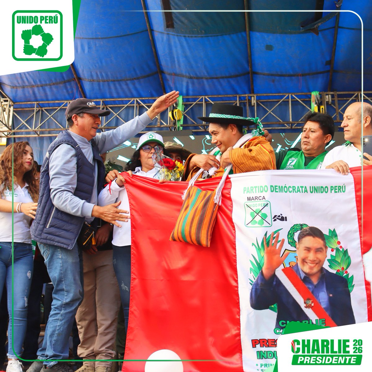PDUnidoPeru's tweet photo. 📸 #GaleríaDeFotografías | 𝗔𝗻𝗱𝗮𝗵𝘂𝗮𝘆𝗹𝗮𝘇𝗼 🇵🇪
📌 Nuestro 𝗽𝗿𝗶𝗺𝗲𝗿 𝗰𝗶𝗲𝗿𝗿𝗲 𝗺𝘂𝗹𝘁𝗶𝘁𝘂𝗱𝗶𝗻𝗮𝗿𝗶𝗼 💪, hoy reafirmamos nuestro compromiso con el verdadero cambio desde la raíz.
¡𝗦𝗼𝗺𝗼𝘀 𝗹𝗮 𝘂𝗻𝗶𝗱𝗮𝗱 𝗾𝘂𝗲 𝗲𝗹 𝗣𝗲𝗿𝘂́ 𝗻𝗲𝗰𝗲𝘀𝗶𝘁𝗮❗🤍💚 https://t.co/i7pEWzwTJM