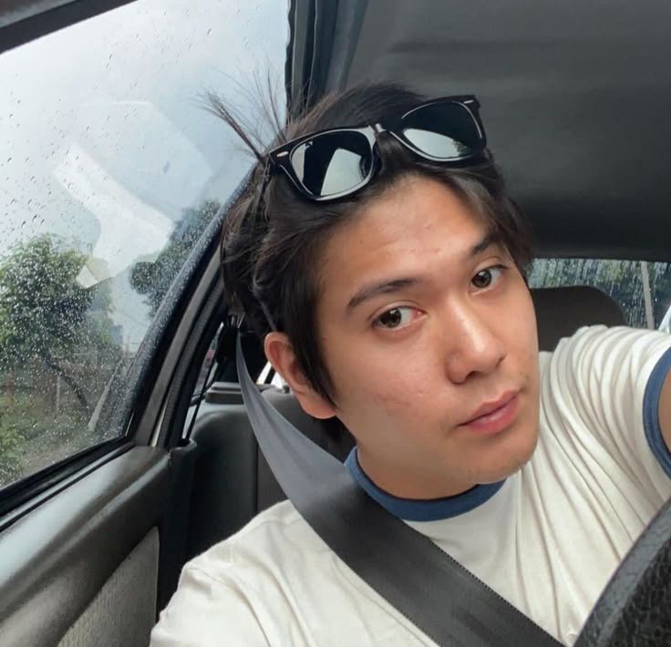 untrivix tweet media