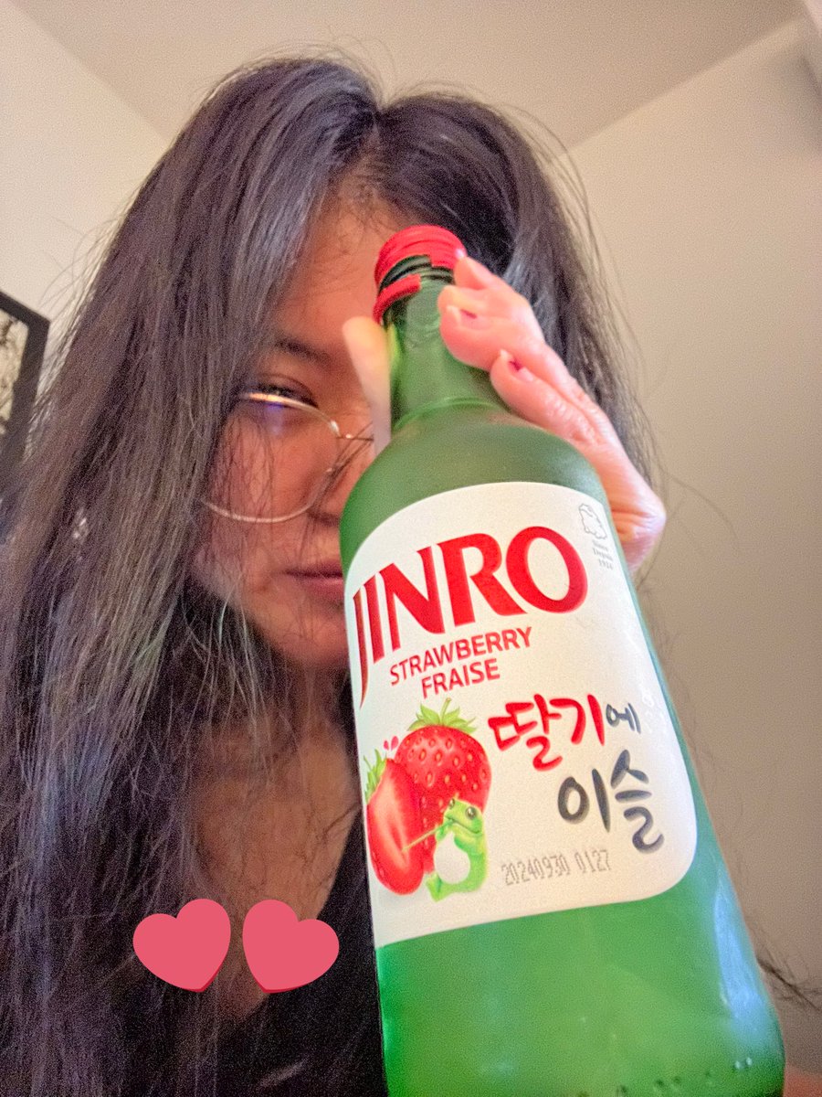 mia IS RED tweet media