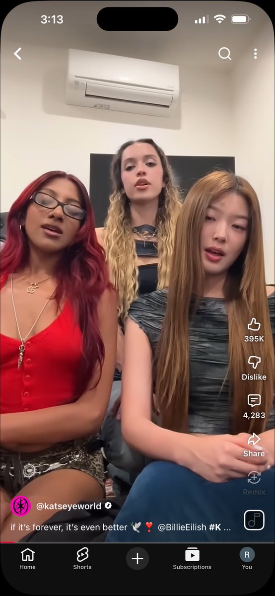 Ela ⊙⊝⊜ tweet media