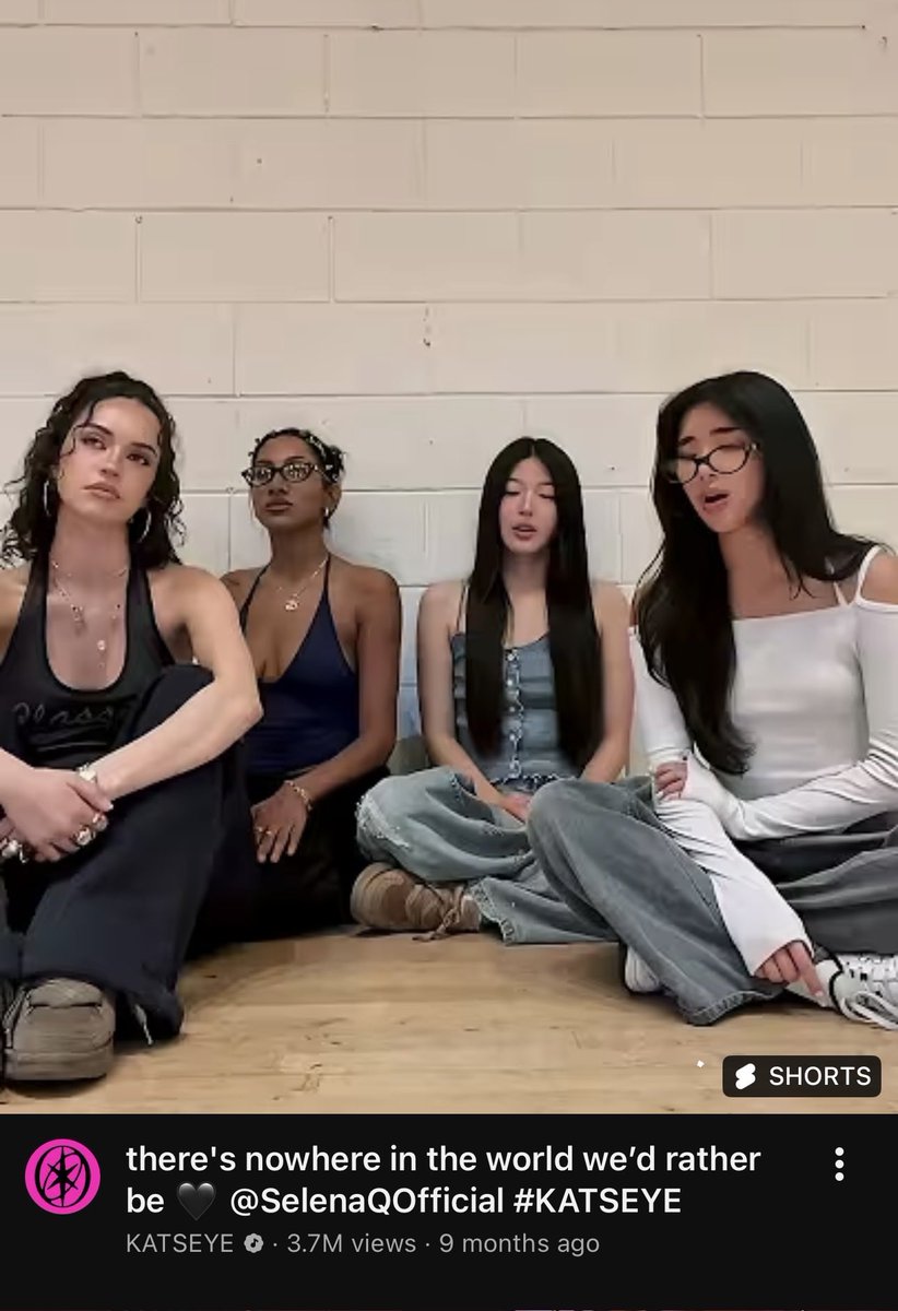 Ela ⊙⊝⊜ tweet media