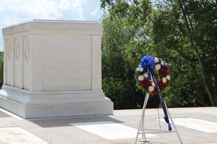 smart_a_smart's tweet photo. Art of the Day! "tomb of the unknown soldier - CHS". Buy at: https://t.co/b2M18wHzf4 https://t.co/E5uXkhhbQ4