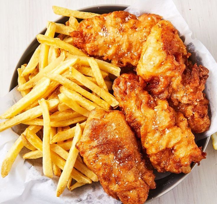 Dessert Diaries tweet media