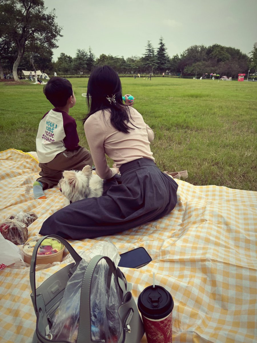 杭州fq tweet media