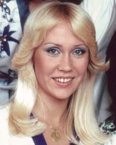 ABBA_UPDATES_'s tweet photo. Happy 76th birthday to the talented and beautiful Agnetha Fältskog! https://t.co/cBXubQHB1A