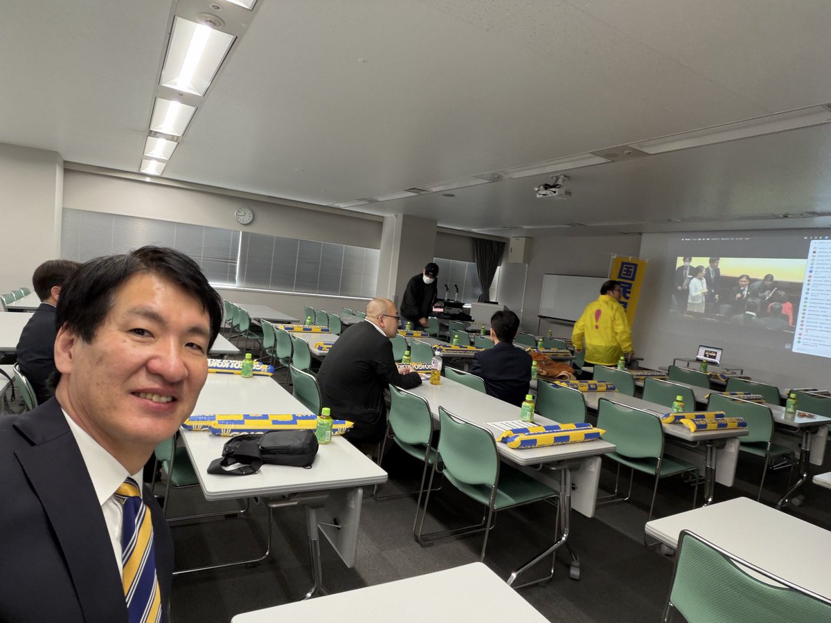KishidaMitsu's tweet photo. 埼玉サテライト会場も準備万端です。
皆さんのご来場をお待ちしております。😁

#国民民主党 #埼玉県連 https://t.co/M5A5HbdBSI
