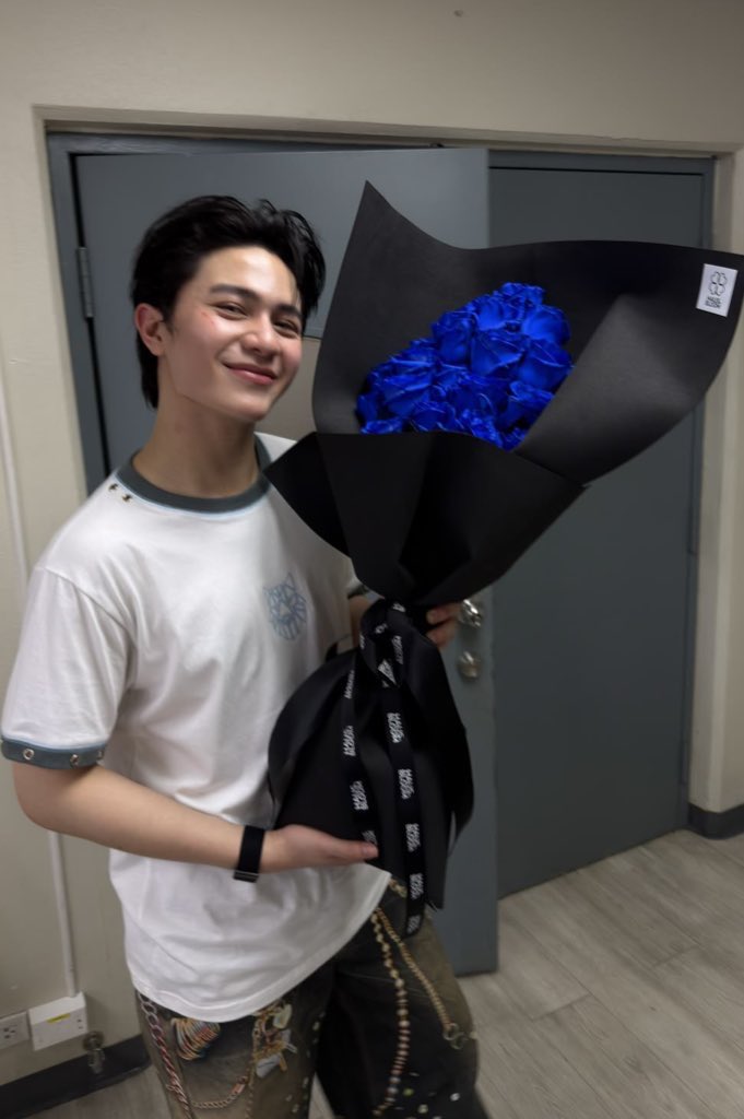 WestieBBF's tweet image. Guys I think this florist was the one who did William’s bouquet!??????