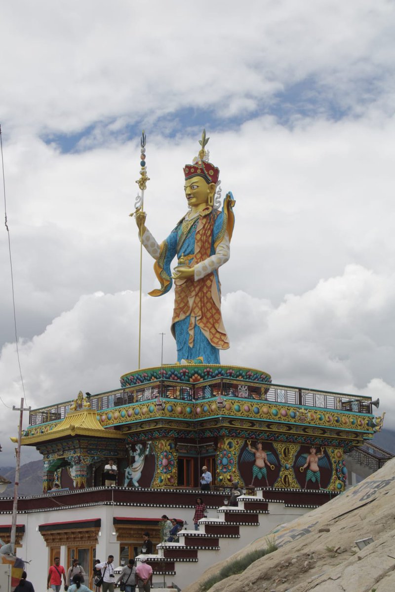 Elem_laulau tweet media