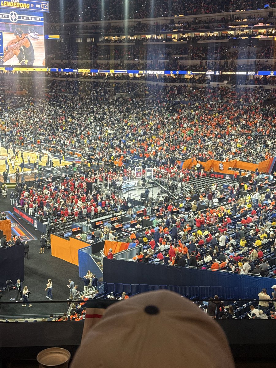 uclabillman's tweet photo. Arizona couldn’t fill their student section and they got their ass kicked. What a lovely evening. #FinalFour https://t.co/llLUUWCLTb