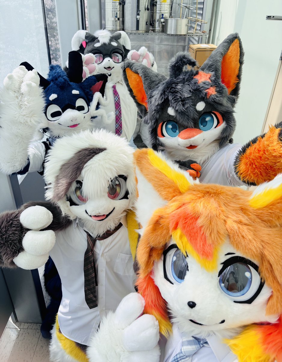 BASTTIE (バスティー) tweet media