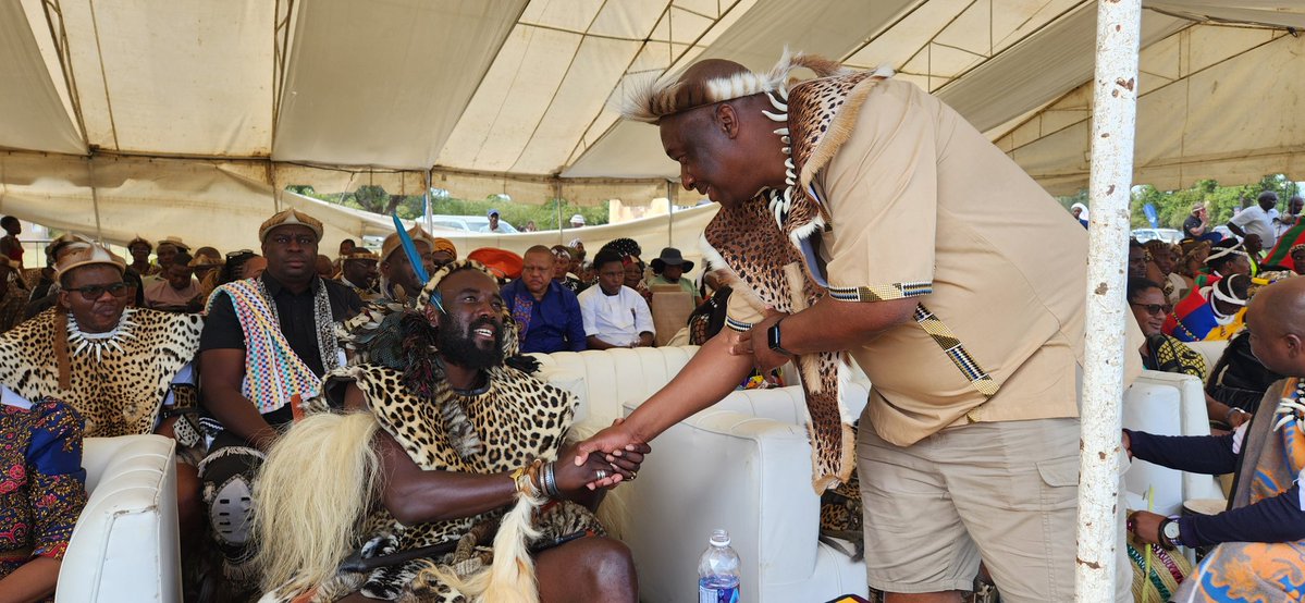 BrightoNcube tweet media