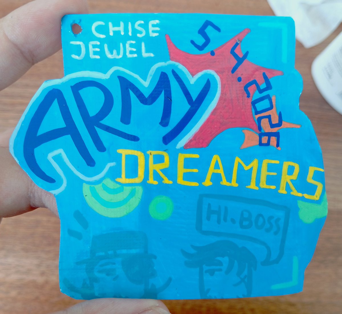 JEWELchise26 tweet media